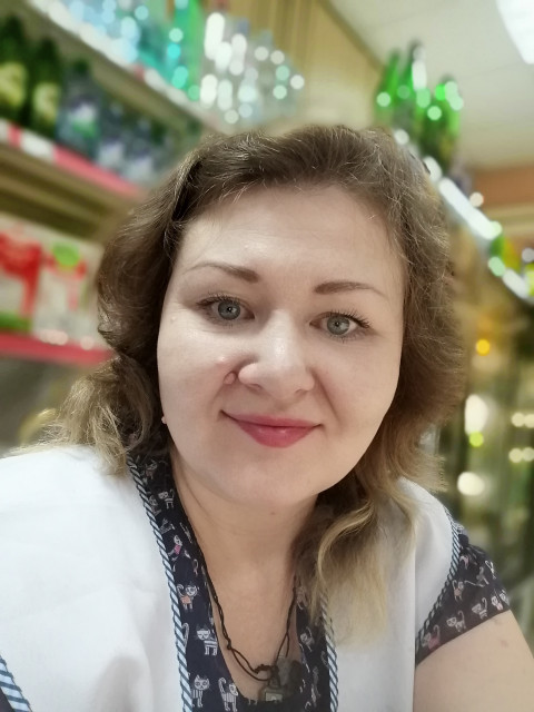Ирина Ржевсская, Россия, Люберцы, 46 лет. Она ищет его: Вежливый, нежный, отзывчивый, не жадный, любящий. Желаю любить и заботиться, о моём меня любящем человеке. 