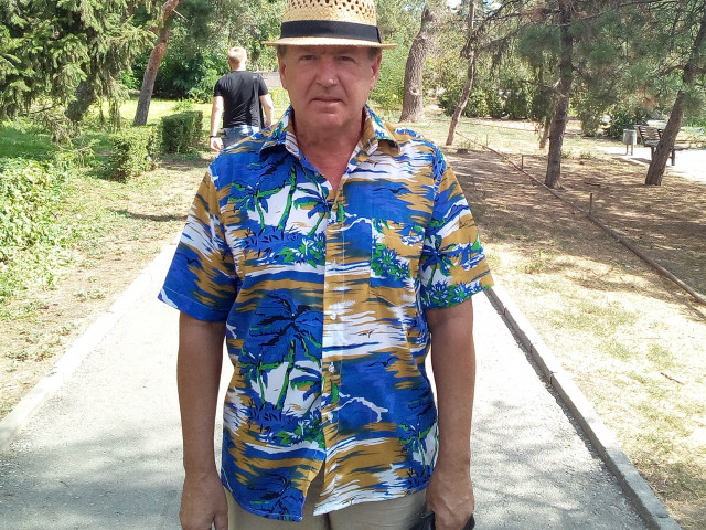 Александр Кораблев, Россия, Волгоград, 63 года. Хочу найти Добрую, не манерную, стройную, без лишнего веса женщинуСвободный, добрый, заботливый, трудолюбивый, на пенсии, работаю, не курю, равнодушен к спиртному, лю