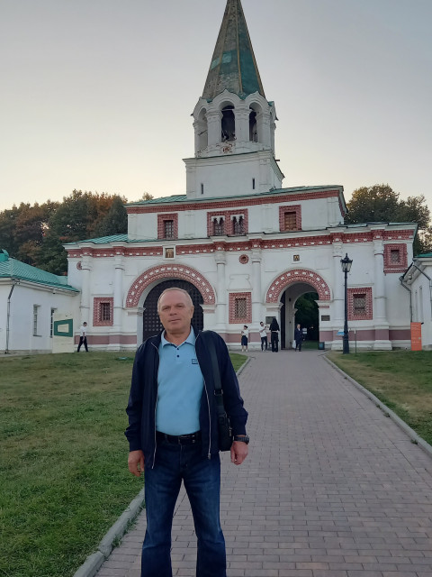 Алексей, Россия, Москва, 65 лет. Он ищет её: Свою женщину, для брака.Мне 64 лет рост 170 детей нет познакомлюсь с женщиной для серьезных отношений работаю своя квартира.