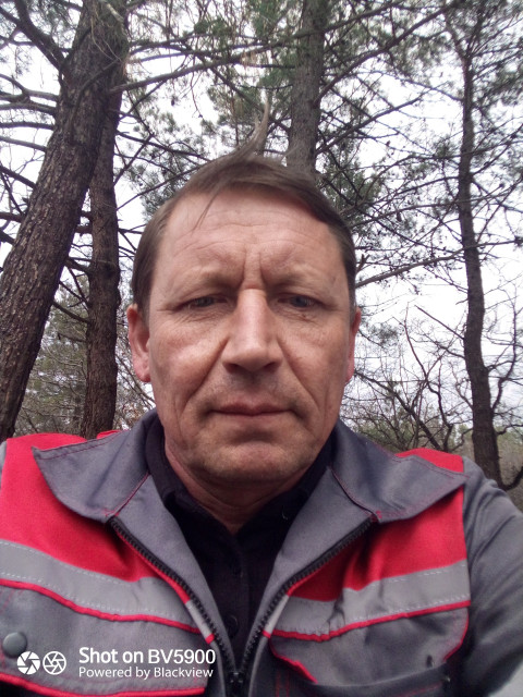 Алексей, Россия, Геленджик, 53 года. Хочу найти Женщину без тараканов в голове. Самостоятельный, уровновешаный, серьёзный работяга. 