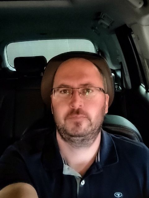 Александр, Россия, Красногорск, 43 года. Хочу найти Верную и семейнуюИщу девушку для создания семьи. Верную и любящую. Готов стать для такой твёрдой опорой. 