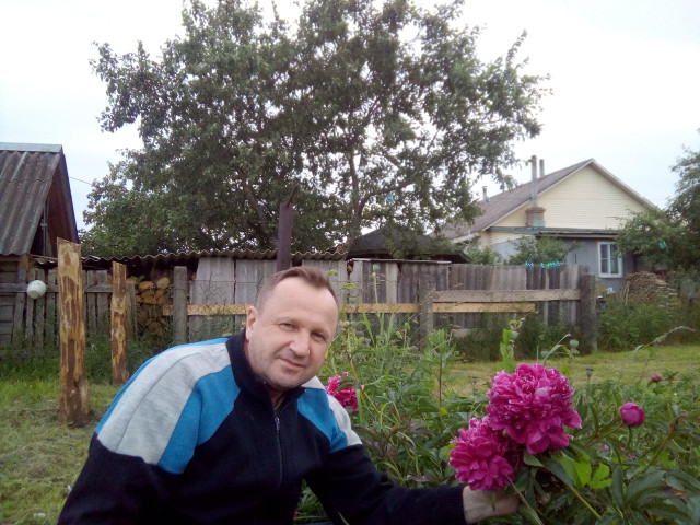 Павел, Россия, Рыбинск, 51 год. Хочу найти Не важноХолостой. веселый. добрый. 