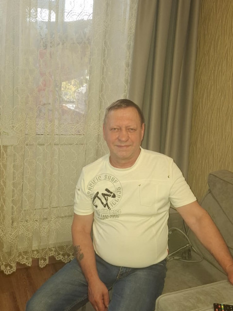 Иван, Россия, Курск, 62 года. Познакомлюсь с женщиной для любви и серьезных отношений.  Анкета 464986. 