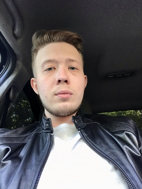 Иван, Россия, Санкт-Петербург, 28 лет. Хочу найти Особых критерий нетРаботаю в ресторане поваром, из-за нехватки времени попытка познакомиться на сайте