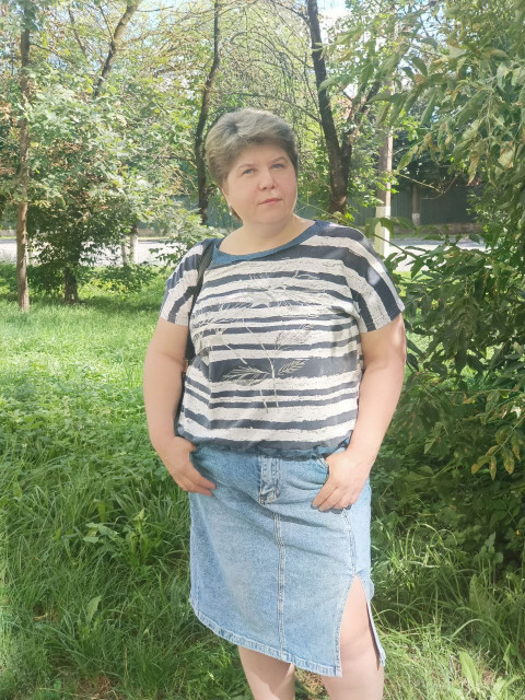 Elena, Россия, Тверь, 45 лет, 1 ребенок. Хочу встретить серьезного и надежного мужчину, который полюбит и меня и моего ребенка, хочу дружную скромная  красивая  работаю на производстве  швейной фабрике  разведена есть ребенок
