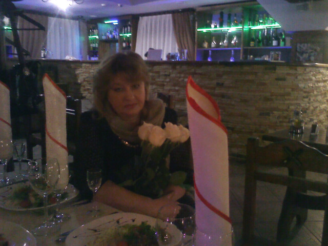 Надя, Россия, Калуга, 64 года, 2 ребенка. Познакомлюсь с мужчиной для серьезных отношений. Альфонсам, судимым и алкоголикам просьба не беспокоИнтересна, надежна. Закончила ВУЗ в Москве. Не предатель.