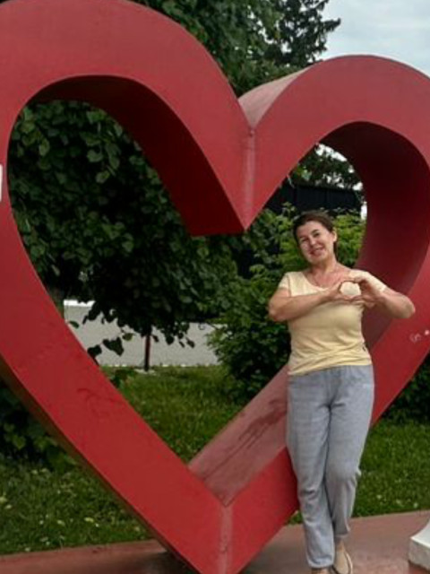 Светлана, Россия, Москва, 57 лет, 2 ребенка. Познакомлюсь с мужчиной только для   серьезных отношений. Порядочная женщина 54/157/58, без вредных привычек, познакомится со свободным, порядочным, спокойным