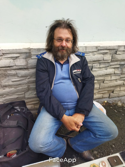 Александр, Россия, Екатеринбург, 53 года, 1 ребенок. Ищу родственную душу!Адекватный, с чувством юмора, не курю, люблю природу, палатку, шашлыки, походы в музеи и выставки. Х