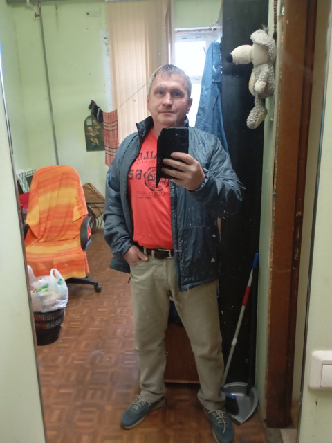 Евгений, Москва, м. Свиблово, 53 года. Познакомлюсь с женщиной для любви и серьезных отношений.Хочу найти своего человека, устал уже один, не хватает тепла душевного. Ну и конечно хочется ещё влю