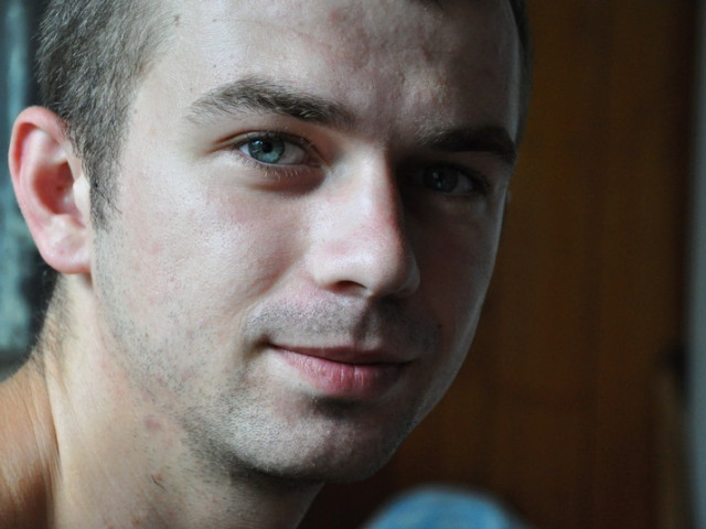 Сергей, Россия, Ялта, 33 года. Мне совершенно не важно, что думают обо мне люди. Все мои поступки, будь они плохие или хорошие, обд