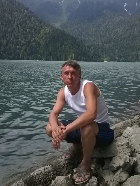 Александр, Россия, Саранск, 50 лет, 1 ребенок. Познакомлюсь с женщиной для любви и серьезных отношений. Много хобби, люблю активный отдых, люблю горы. Активный образ жизни. 