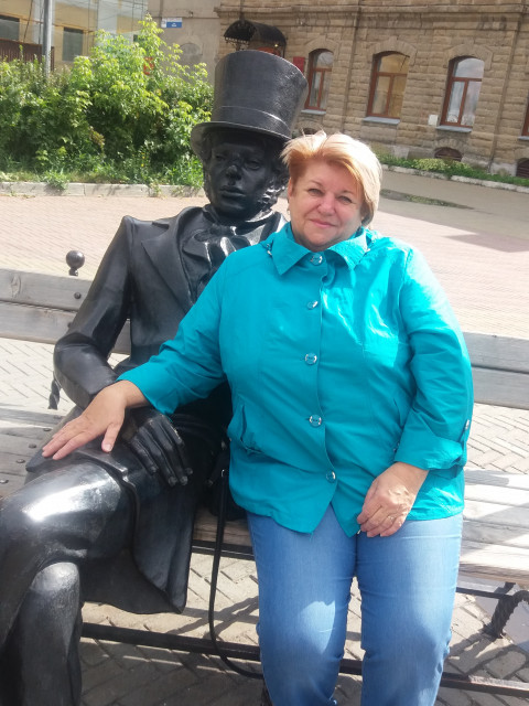 Алина, Россия, Челябинск, 59 лет, 1 ребенок. Кого я хочу найти
Мужчину порядочного, с чувством юмора, приятного для общения. Реально смотрю на жизнь. Хотя романтику люблю. Во мне есть сопереживание к людям, сочувствие. Бываю 