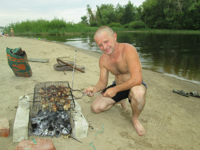 Максим, Россия, Саратов, 43 года. Познакомлюсь с женщиной для любви и серьезных отношений, брака и создания семьи. Анкета 478097. 