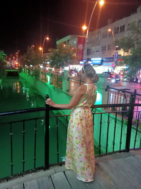 Тамара, Россия, Москва, 38 лет. Познакомлюсь с мужчиной для любви и серьезных отношений, брака и создания семьи, дружбы и общения. Узнаете сами