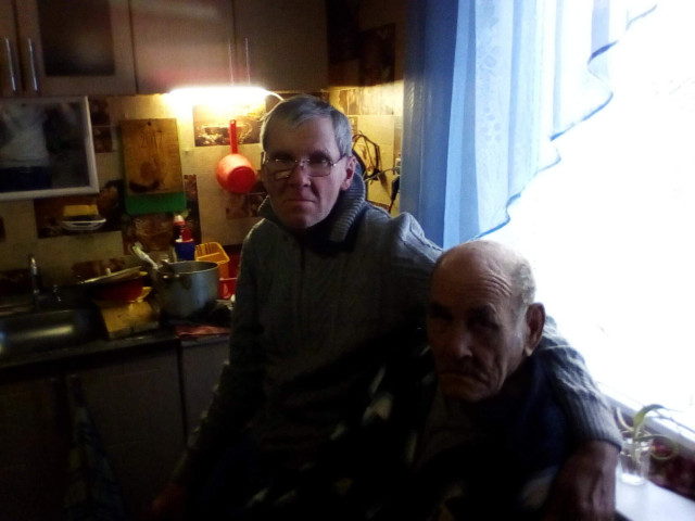 С отцом, в 2017