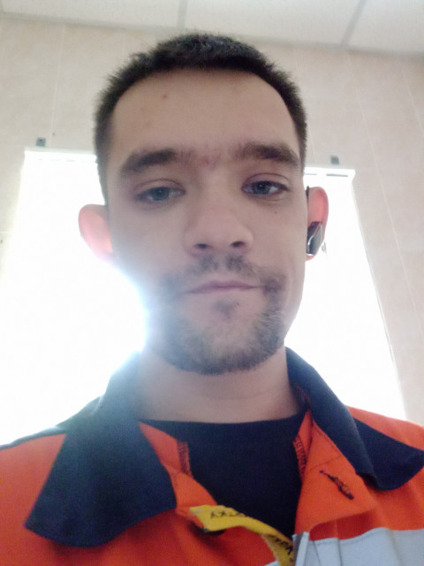 Иван Князев, Красноярск, 28 лет, 2 фото. при встрече раскажу) Если и не расскажу, то смогу показать. 