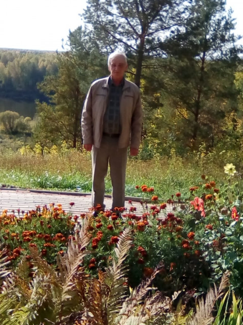 Дмитрий, Россия, Ставрополь, 64 года. Он ищет её: Познакомлюсь с женщиной для любви и серьезных отношений. Ищу женщину для общения или отношений