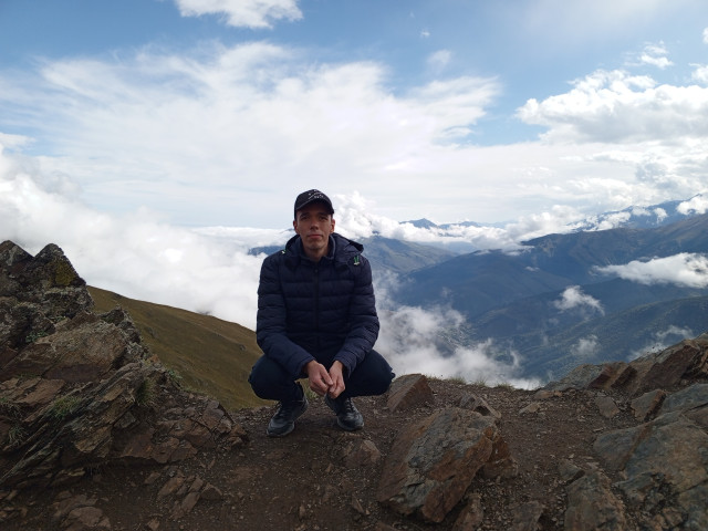 Генчик, Россия, Ростов-на-Дону, 34 года. Хочу найти Сначала спишемся а потом посмотрим..Вредных привычек не имею потому что по здоровью не рекомендуется, люблю работать, делать все полезно