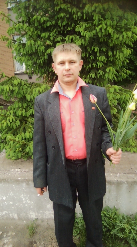 Александр Петров, Россия, Алчевск, 42 года, 2 ребенка. Люблю отдых на природе. Готовить шашлык. 