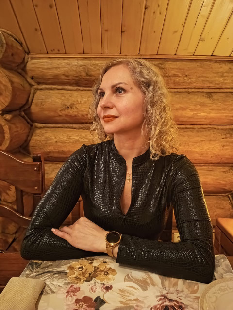 Вера, Москва, 42 года, 1 ребенок, 3 фото. Ищу: Спортивного, заботливого, с чувством юмора, надежного.  Анкета 489033. 