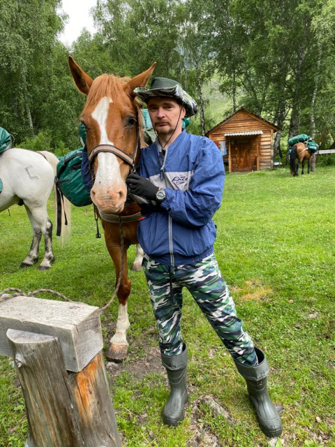 Олег, Россия, Москва, 52 года. Познакомлюсь с женщиной для любви и серьезных отношений. Хочу познакомиться для долгих серьезных отношений и создания семьи. 

Порядочный, свободный, обрем