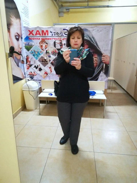 Елена, Россия, Донецк, 57 лет, 2 ребенка. Ищу: Общительного, доброго и понимающего... частичку себя в мужчине... 
" Сначала было слово"...  Анкета 491617. 