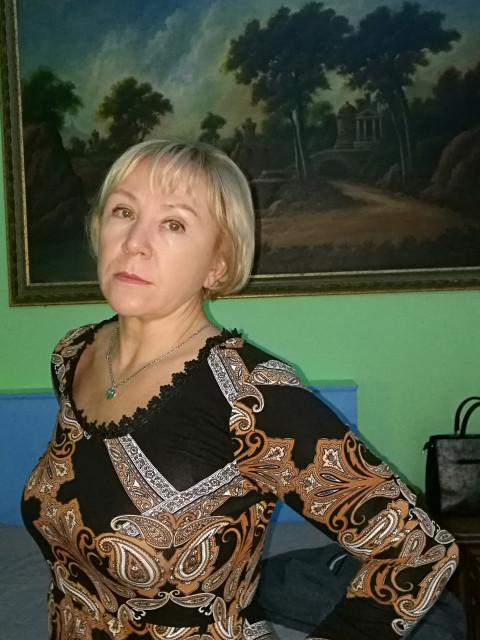 Ирина, Москва, м. Бауманская, 62 года. Познакомлюсь с мужчиной примерно моего возраста, доброго, отщывчивого, для дружбы и общения, возможнЯ в Москве. Ищу мужчину для совместных прогулок, и больше. Не понимаю тех, кто после первого свидани