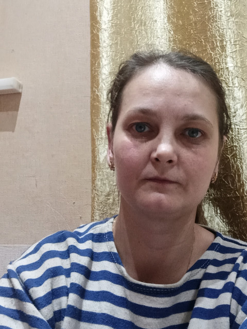 Ирина, Россия, Омск, 41 год. Она ищет его: Познакомлюсь с мужчиной для любви и серьезных отношений. 