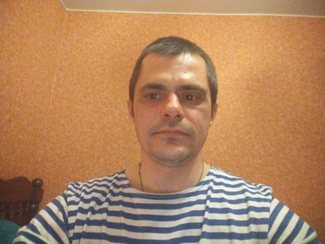 Алексей, Россия, Москва, 41 год. Хочу найти ПонимающиюСамый обычный человек, со своими тараканами в голове. 