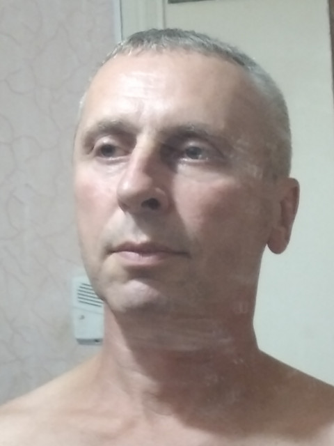 Сергей, Россия, Брянск, 60 лет, 1 ребенок. Познакомлюсь с женщиной для гостевого брака.Свободен,есть ребенок ,уже взрослый, живёт отдельно.