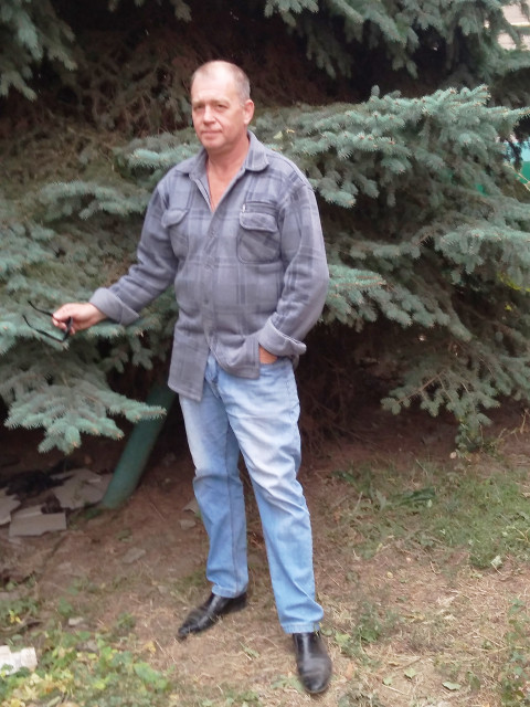 Александр, Россия, Ростов-на-Дону, 53 года. Познакомлюсь с девушкой 38 - 55 лет. Которая ищет меня! А дальше - мы сами с ней решим! Здесь не ради развлечения, ищу только серьёзные отношения. Очень хочу встретить ту единственную, кот