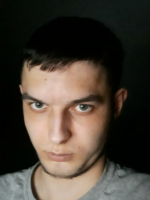 Андрей, Беларусь, Минск, 23 года. Хороший и добрый, высокий