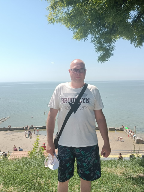 Сергей, Россия, Луганск, 43 года, 1 ребенок. Познакомлюсь с женщиной для любви и серьезных отношений, брака и создания семьи, воспитания детей, р Анкета 500459. 