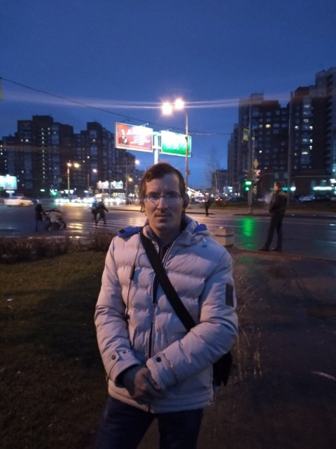 александр федотов, Россия, Санкт-Петербург, 42 года. Хочу найти Из деревне, что б жить именно в деревне и создать семью.Люблю жить в деревне,