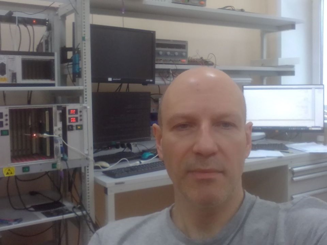 Артем, Ногинск, 52 года, 1 ребенок, 7 фото. Ничем не выдающийся человек. Все недостатки и достоинства - с предлогом " не" :
не умный,