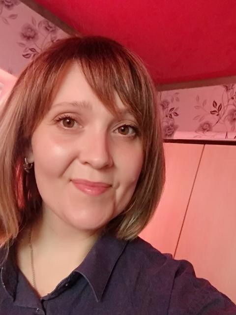 Юлия, Россия, Южноуральск, 42 года, 2 ребенка. Хотелось бы познакомиться с мужчиной, который самостоятельно воспитывает детей. Для общения, дружбы,Я в разводе, проживаю одна, в пригороде, со мной живут двое детей, двое хороших мальчишек. Люблю дет