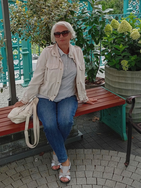 Галина, Москва, м. Каширская, 67 лет, 1 ребенок. Познакомлюсь с порядочным мужчиной от 65 до 79лет. Хочется любить и быть любимой. Обо всем остальном...  Анкета 507938. 