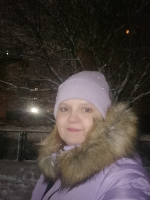 Катерина, Россия, Псков, 38 лет, 2 ребенка. Познакомлюсь с мужчиной для любви и серьезных отношений. Весёлая, жизнерадостная женщина хочет встретить интересного мужчину.. 