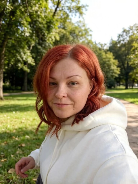 Елена, Россия, Москва, 42 года. Только русский! Ищу серьезные отношения. Геймеров прошу не писать, не люблю комп игры.  Анкета 517587. 