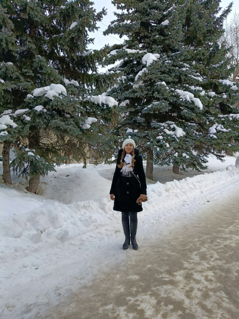 Елена, Москва, м. Ольховая, 54 года, 2 ребенка. Здравствуйте. Хотела бы встретить мужчину для серьезных отношений и желательно брака.  Анкета 519966. 