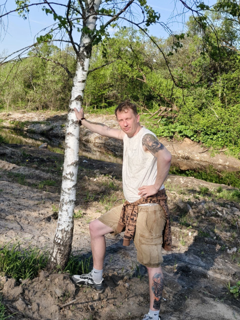 Иван, Россия, Дубна, 39 лет, 1 ребенок. Познакомлюсь с женщиной для любви и серьезных отношений, брака и создания семьи. Весёлый, добрый, работящий, воспитывают 12 летнего сына. 