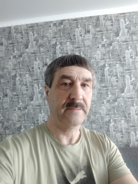 Александр, Казахстан, Аксу, 62 года. Он ищет её: Познакомлюсь с женщиной для любви и серьезных отношений. По жизни умею все. Хочется семейного счастья. 