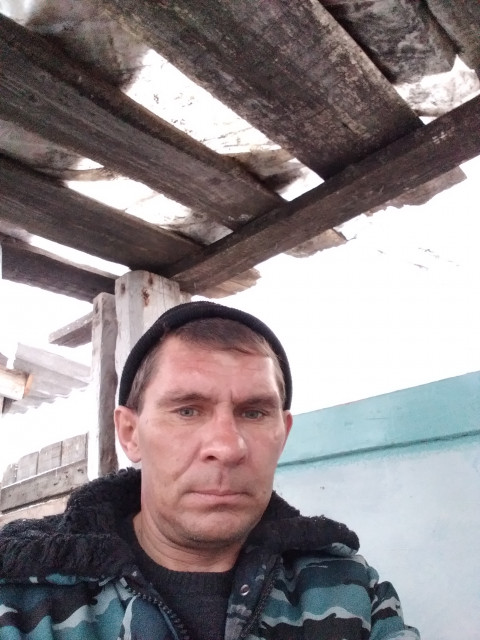 Сергей, Россия, Назарово, 45 лет. Познакомлюсь с женщиной для дружбы и общения. Не люблю шумные компании. ищу нормальную адекватную