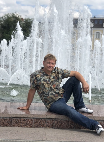 Андрей Сафронов, Россия, Волгоград, 49 лет, 1 ребенок. Хочу найти Для жизни, для семьиВ разводе, за семейные ценности. 