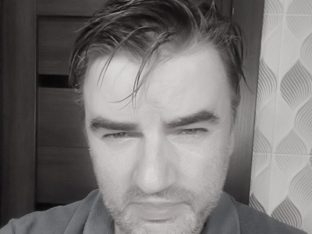 Кирилл, Россия, Москва, 47 лет. Хочу найти Утром, вспомнив тебя, улыбнусь, 
На душе моей станет теплее, 
Ведь с тобой от души я смеюсь, 
И сДобрый, интеллектуальный, интеллигентный, адекватный... 
С хорошим чувством юмора и изрядной долей 