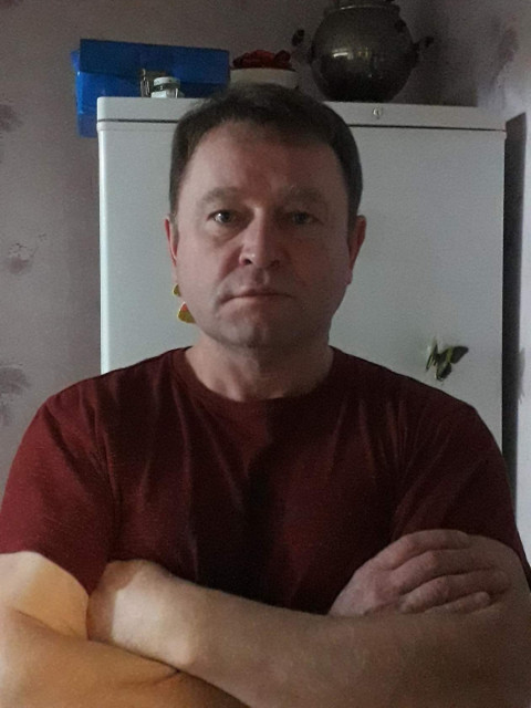 Александр, Россия, Астрахань, 52 года. Познакомлюсь с женщиной для любви и серьезных отношений, дружбы и общения.Адекватный, с чувством юмора..