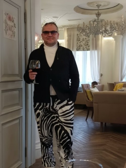 Сергей Маузер, Россия, Сергиев Посад, 53 года, 1 ребенок. Какую женщину хочу встретить:

Живую. Настоящую. Без масок. 

Которая не боится быть женщиной —...  Анкета 536138. 