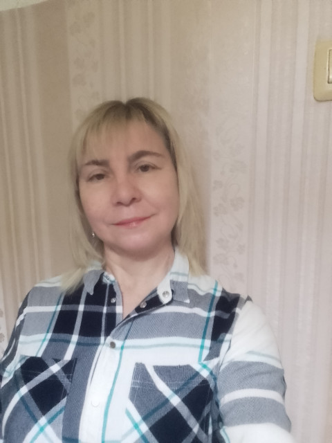 N, Москва, м. Сходненская, 55 лет, 1 ребенок, 4 фото. Она ищет его: мужчину для любви и серьезных отношений.   Анкета 538520. 