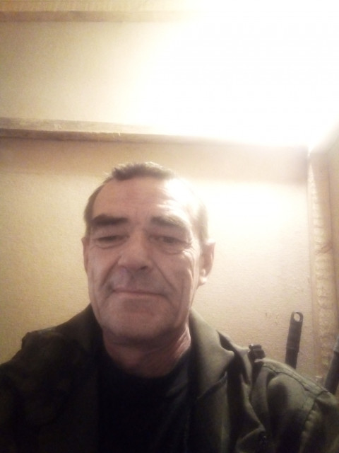 Я парень простой с чувством юмора самостоятельный не пью занимаюсь спортом люблю автомобили