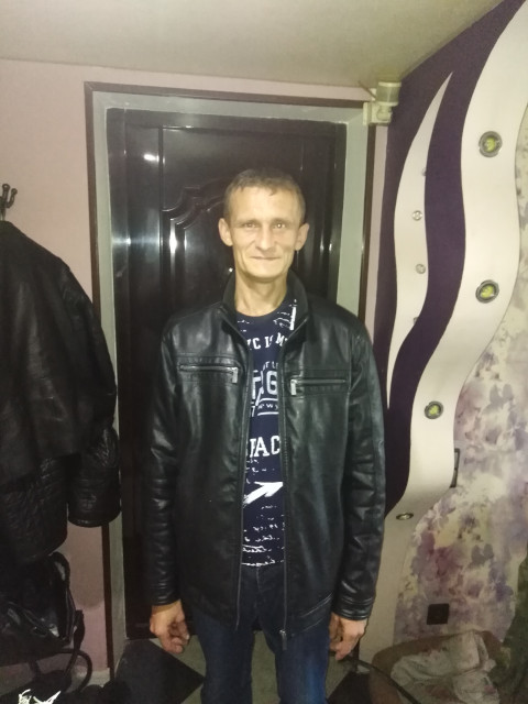 Дмитрий, Беларусь, Минск, 42 года. Познакомлюсь с женщиной для любви и серьезных отношений, дружбы и общения. Не женат детей у меня нет